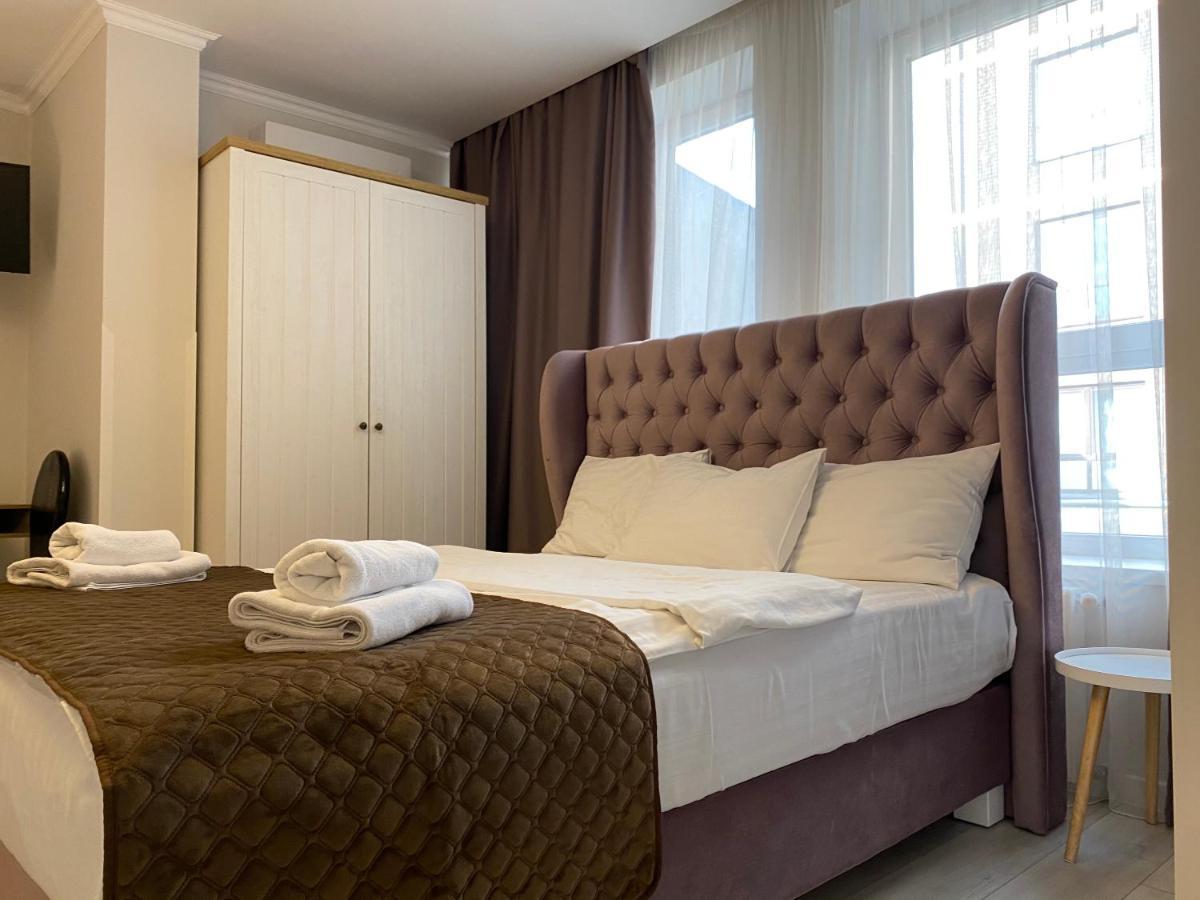 Opera Center Hotel & Apartments Лвив Екстериор снимка