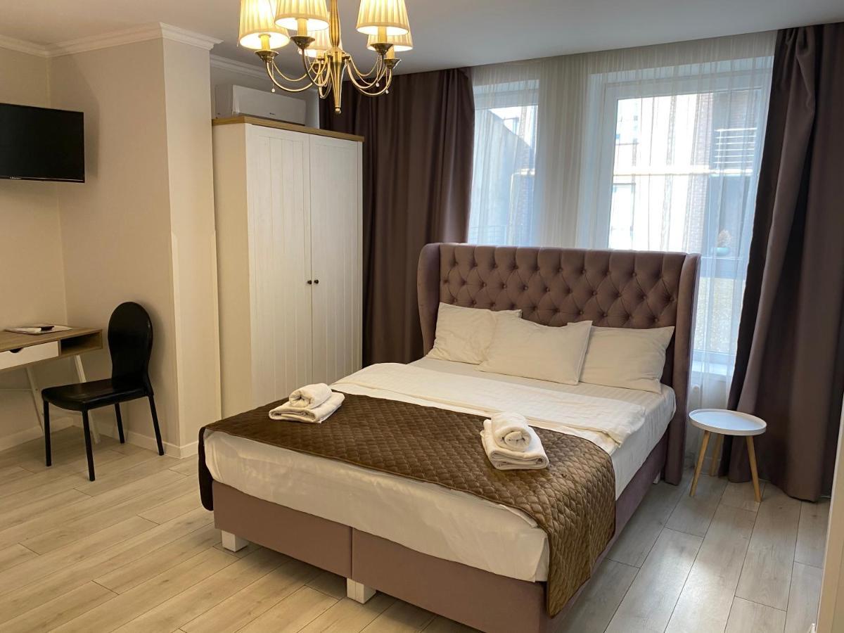 Opera Center Hotel & Apartments Лвив Екстериор снимка