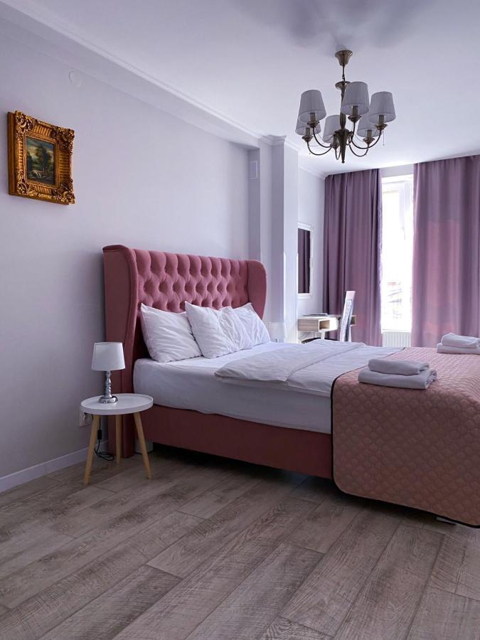 Opera Center Hotel & Apartments Лвив Екстериор снимка