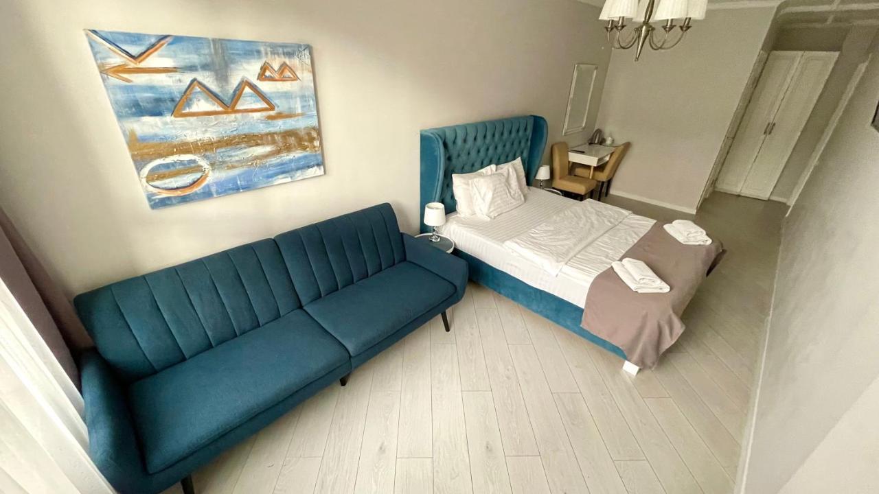 Opera Center Hotel & Apartments Лвив Екстериор снимка