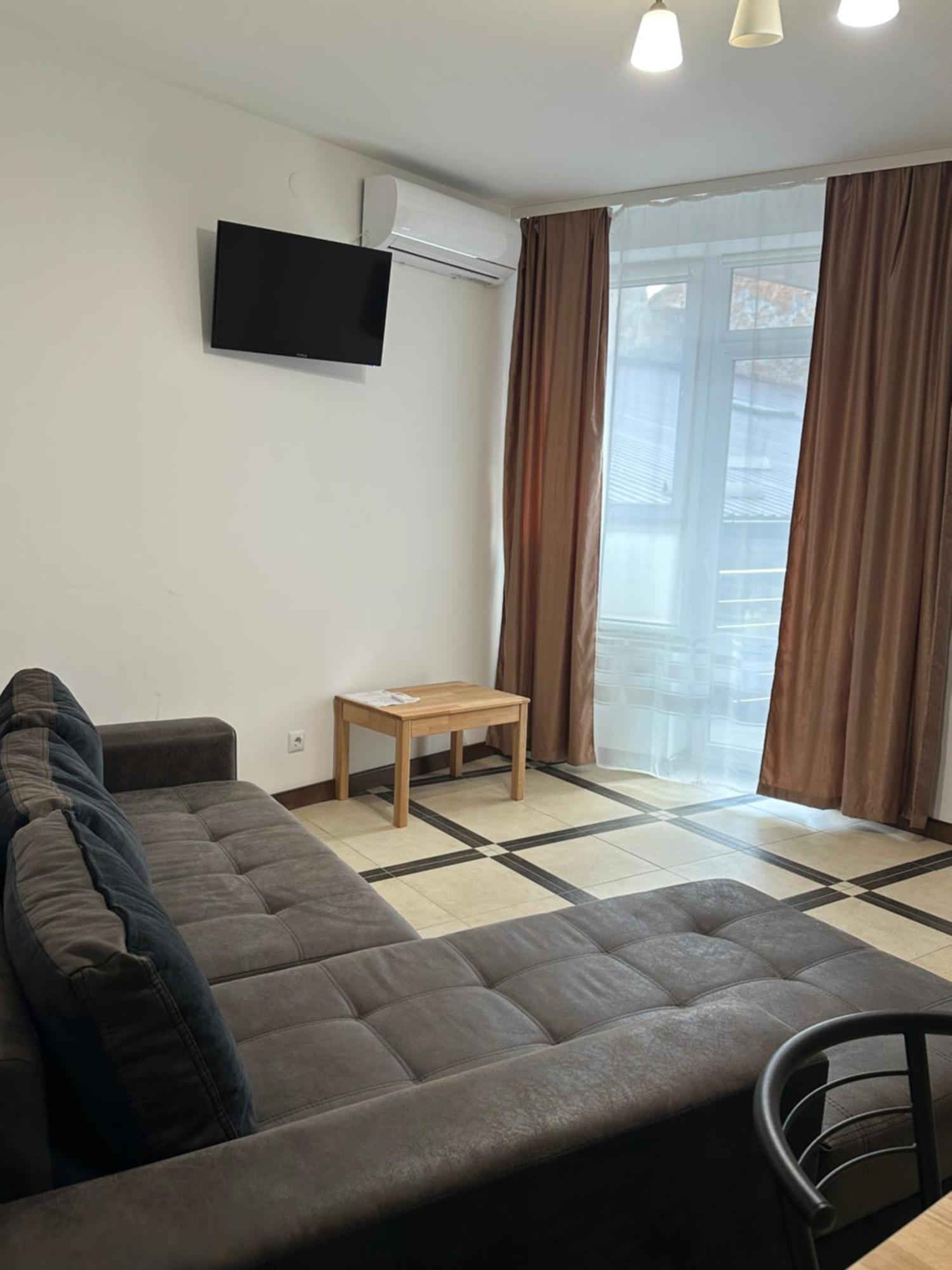 Opera Center Hotel & Apartments Лвив Екстериор снимка