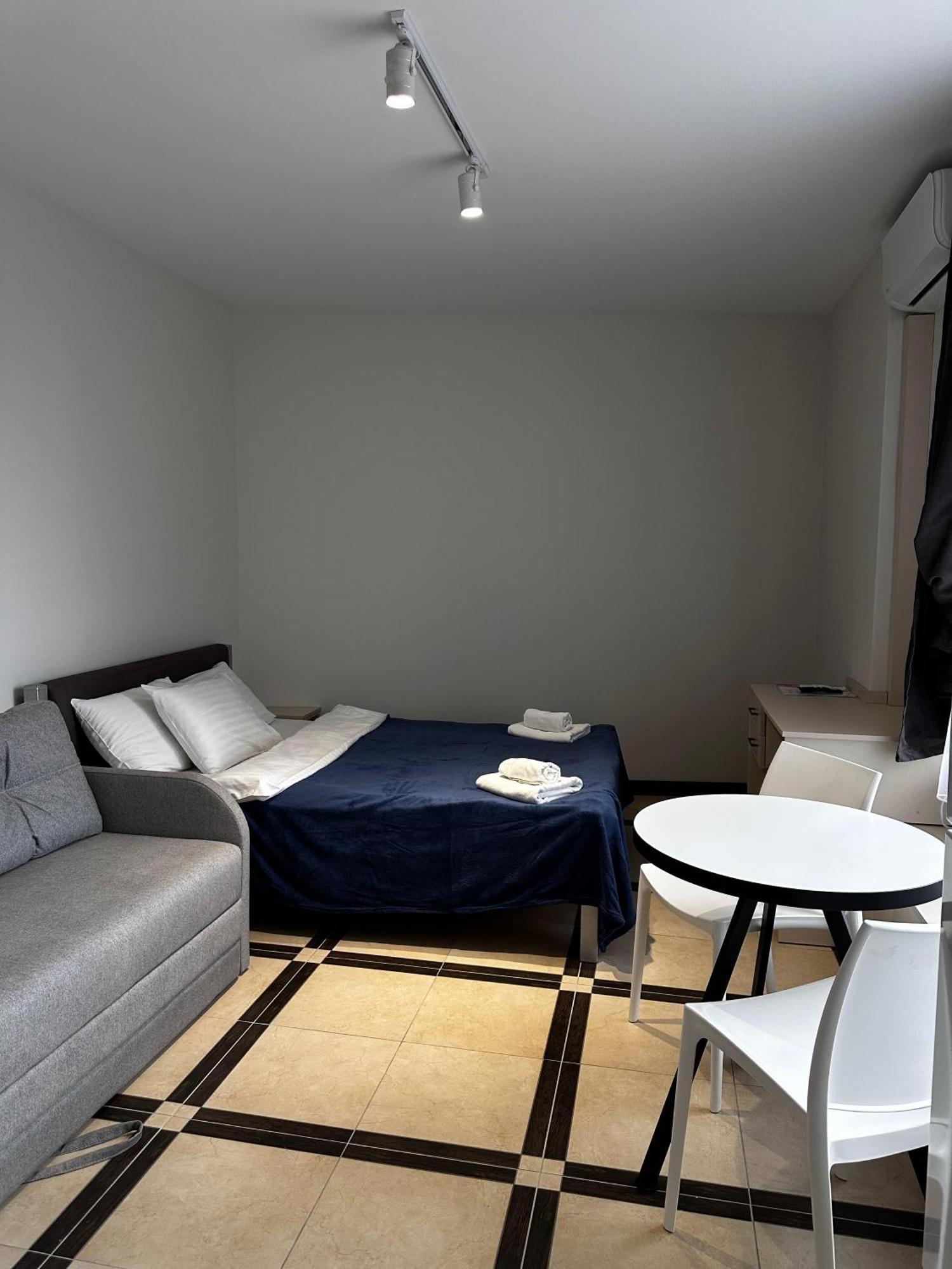 Opera Center Hotel & Apartments Лвив Екстериор снимка
