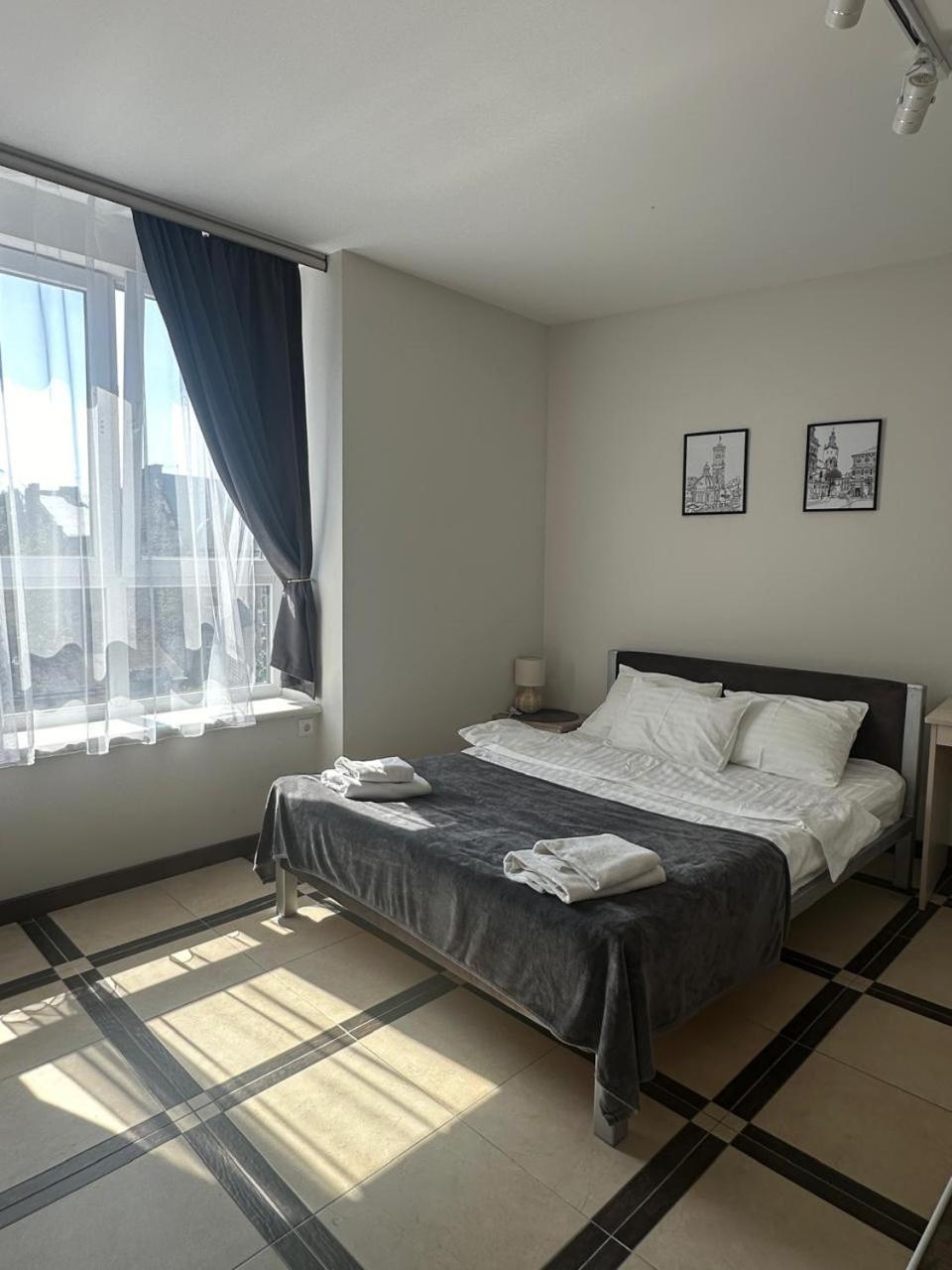 Opera Center Hotel & Apartments Лвив Екстериор снимка