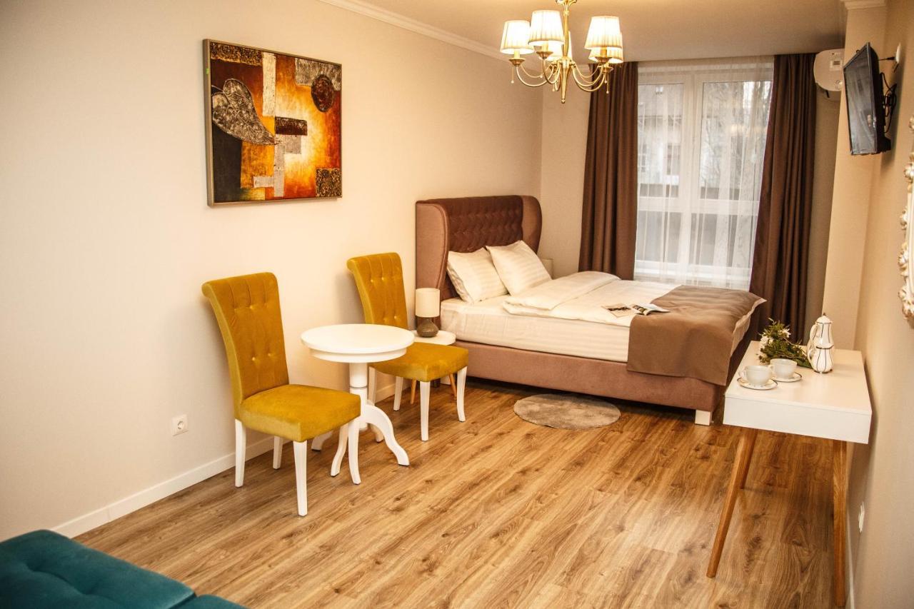 Opera Center Hotel & Apartments Лвив Екстериор снимка