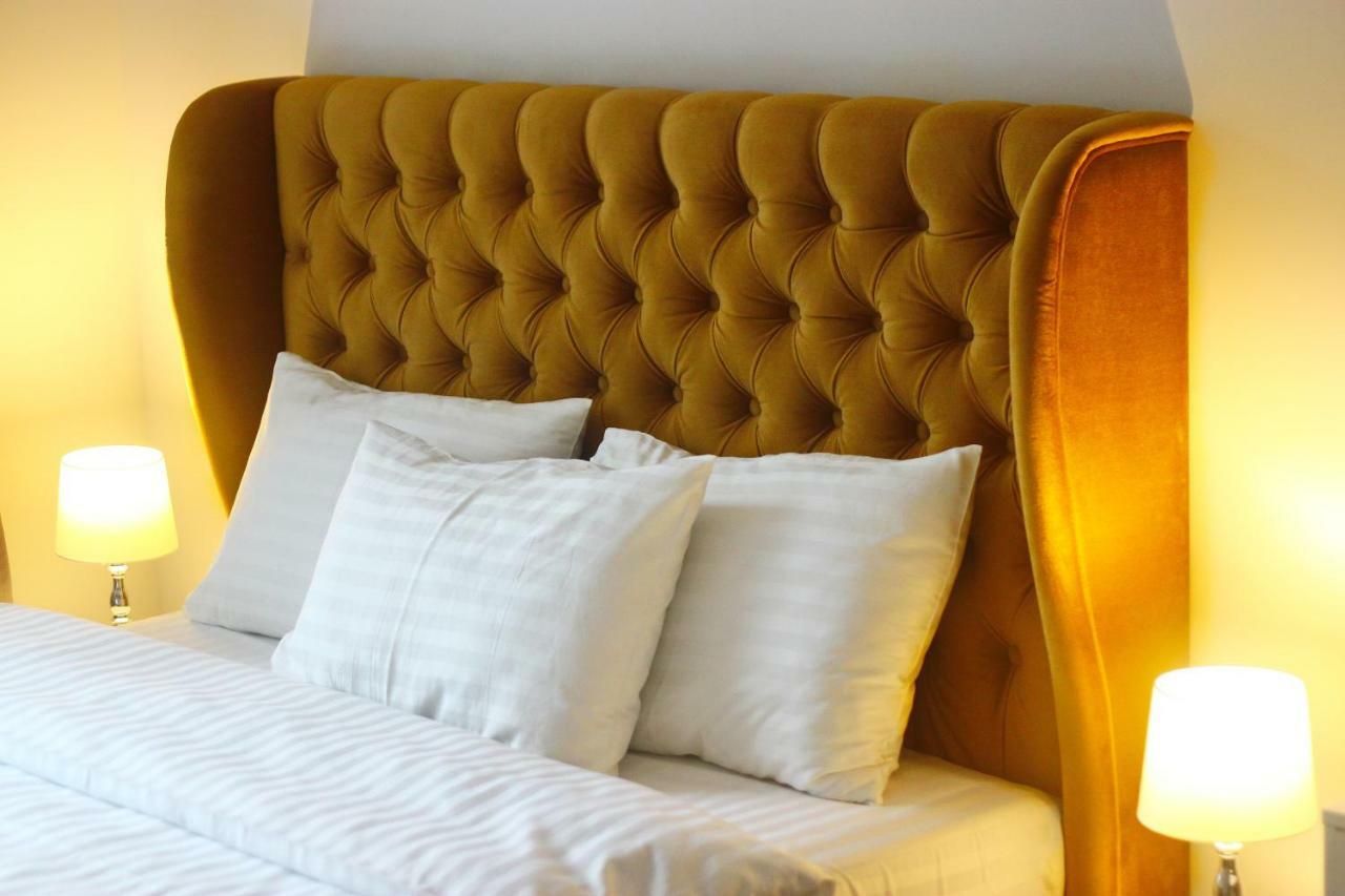 Opera Center Hotel & Apartments Лвив Екстериор снимка