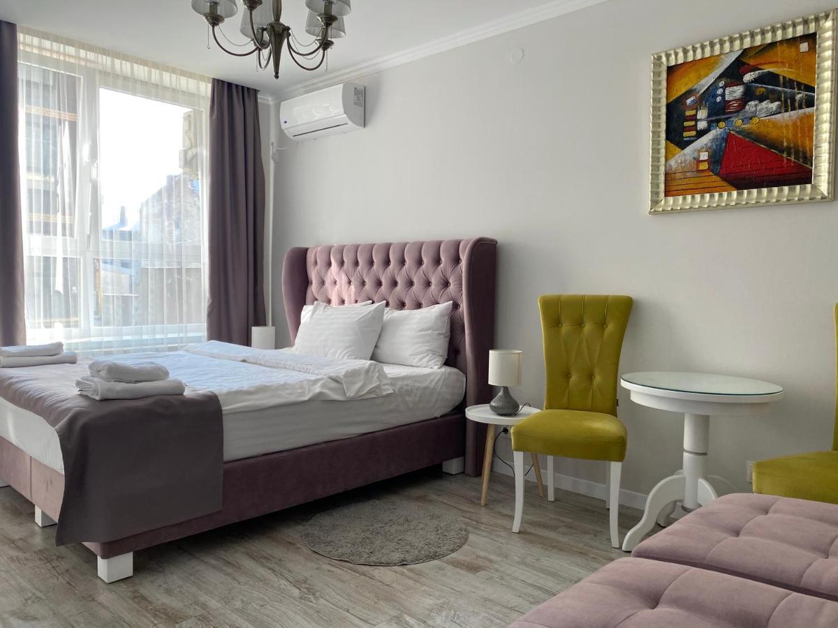 Opera Center Hotel & Apartments Лвив Екстериор снимка